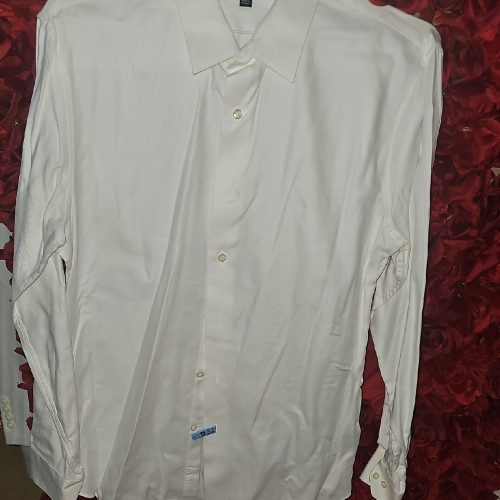 Apt. 9 Men's White Textured Dress Shirt Size Medium Small Stain On Back